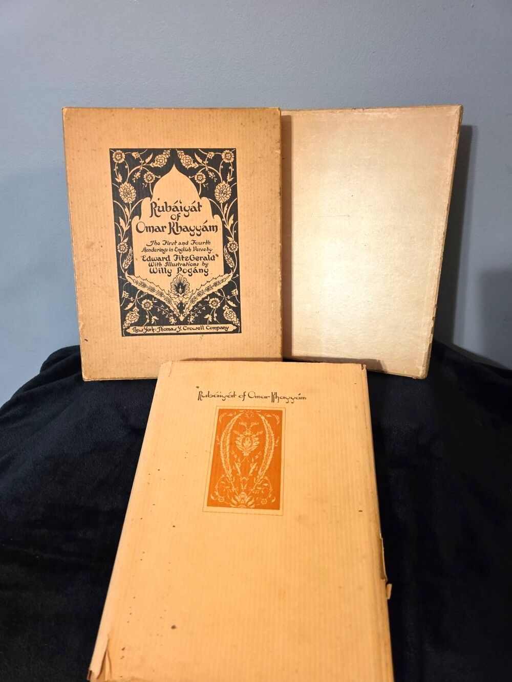 Rubaiyat of Omar Khayyam Illustrated by Willy Pogany Original Dust Cover And Box
